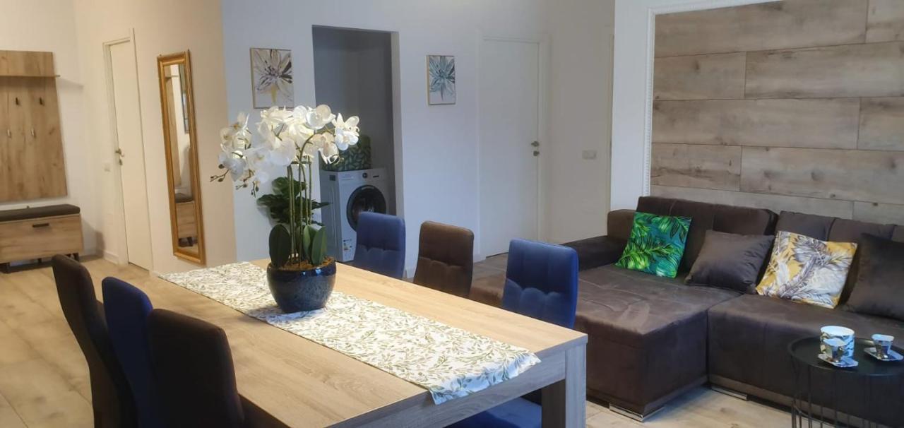 Viv Apartments 210 Floreşti 外观 照片